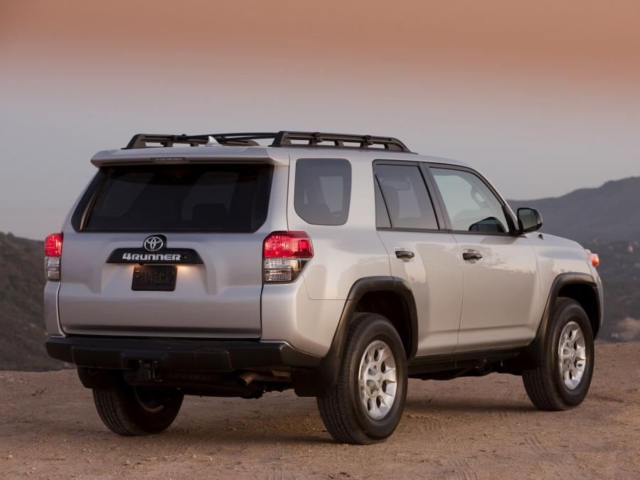  Toyota 4Runner Trail 2009 года  (фото 28 из 30)
